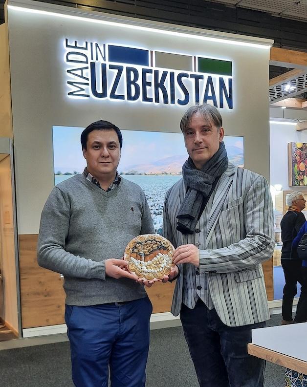 Alexander Neu mit Vertreter der usbekischen Wirtschaft